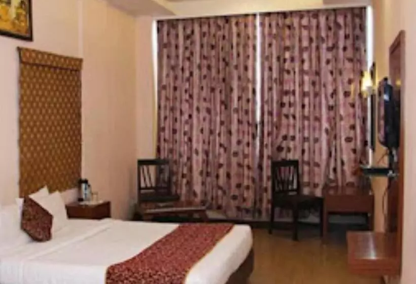 ホテル Dev International, Chhindwara