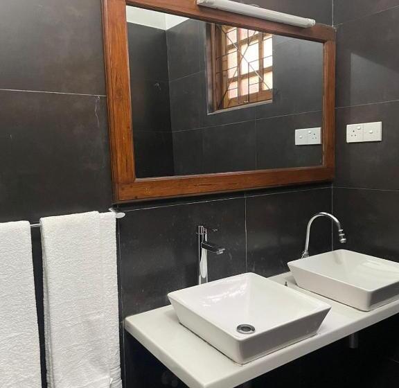 Отель Lake Park