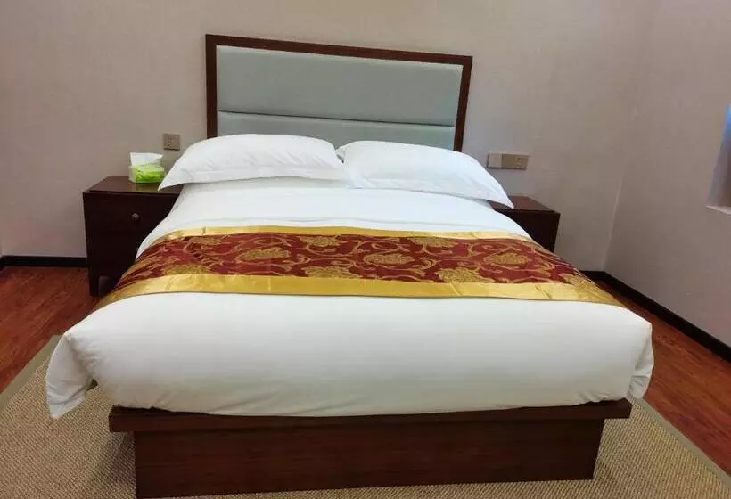 ホテル Monmonboutique