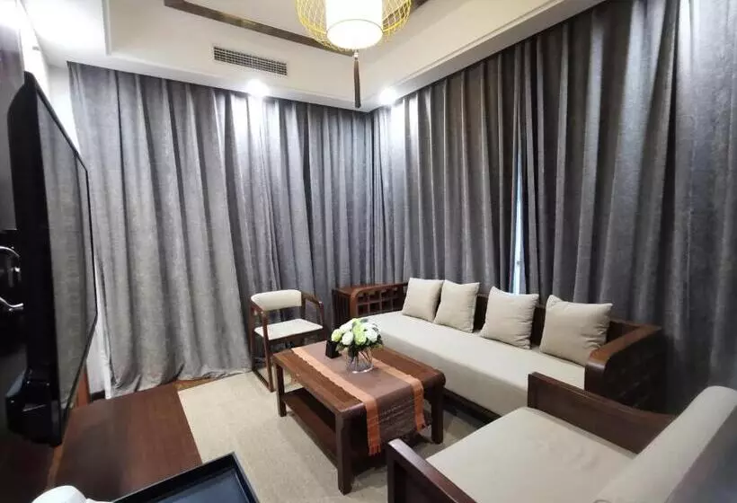 ホテル Monmonboutique