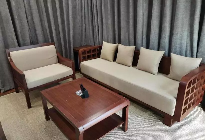 ホテル Monmonboutique