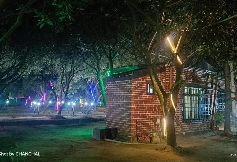 בית מלון כפרי Modhubon Agro Tourism