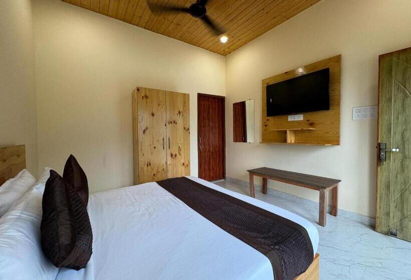 فندق The Leisure Cave On The Ganges