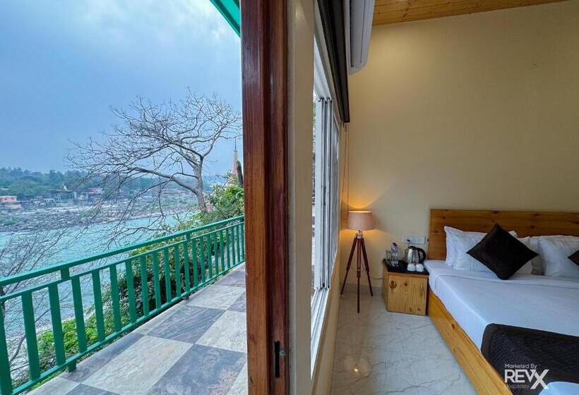 فندق The Leisure Cave On The Ganges