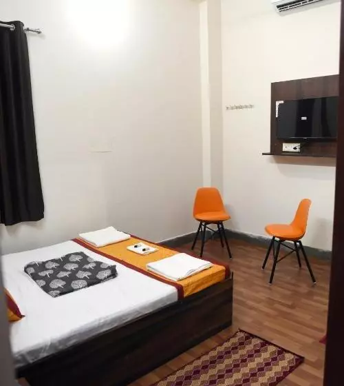 ホテル Unique Palace Room And Restaurant