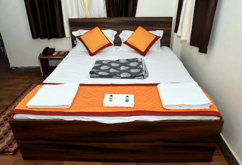 ホテル Unique Palace Room And Restaurant