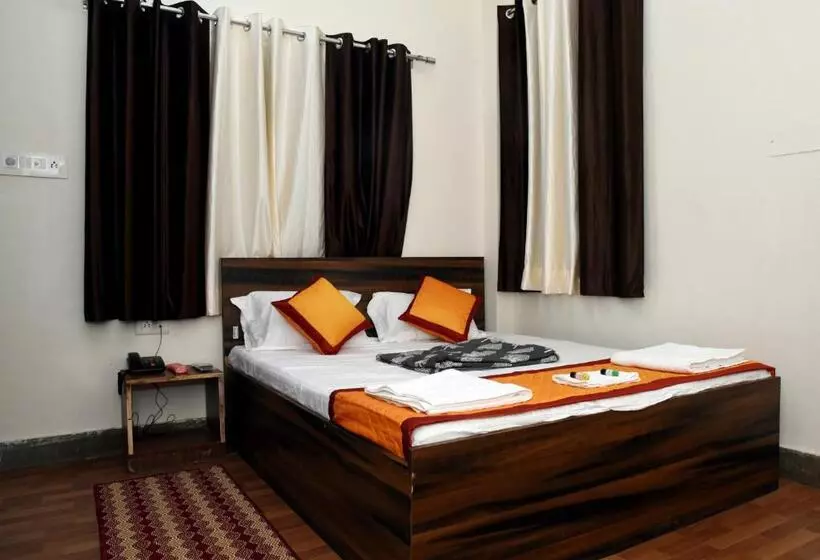 ホテル Unique Palace Room And Restaurant
