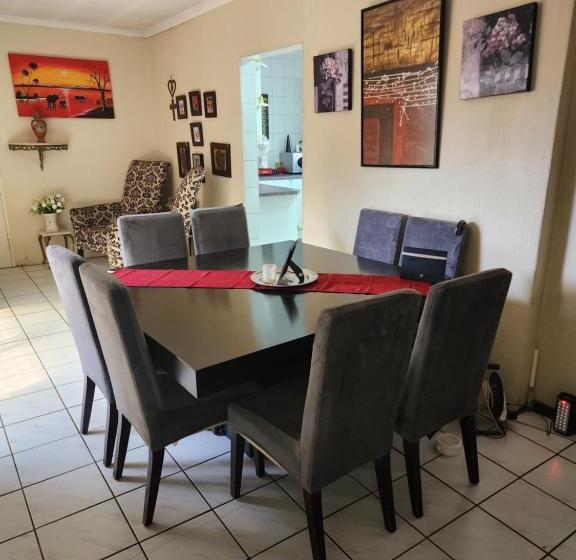 Pension Susan Rest And Stay Over Cathy Str, Brackendowns Stays