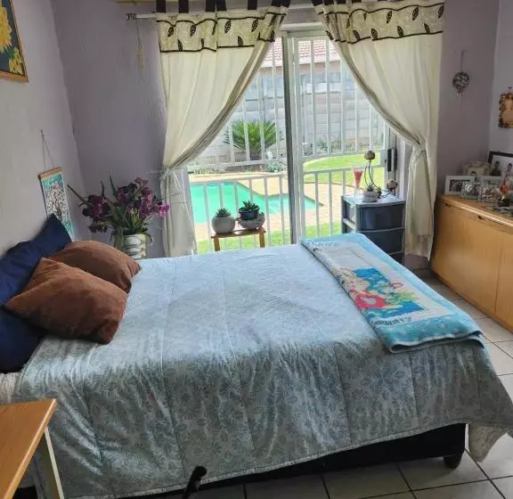 ペンション Susan Rest And Stay Over Cathy Str, Brackendowns Stays
