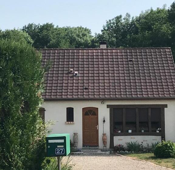 Pensjonat Chambre Indépendante Privée Avec Salle De Bain