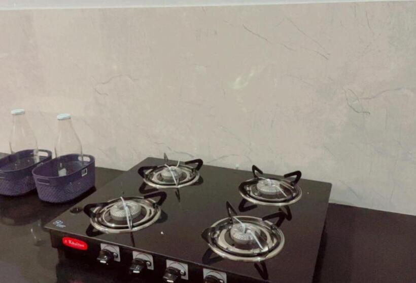 پانسیون Independent Private Room