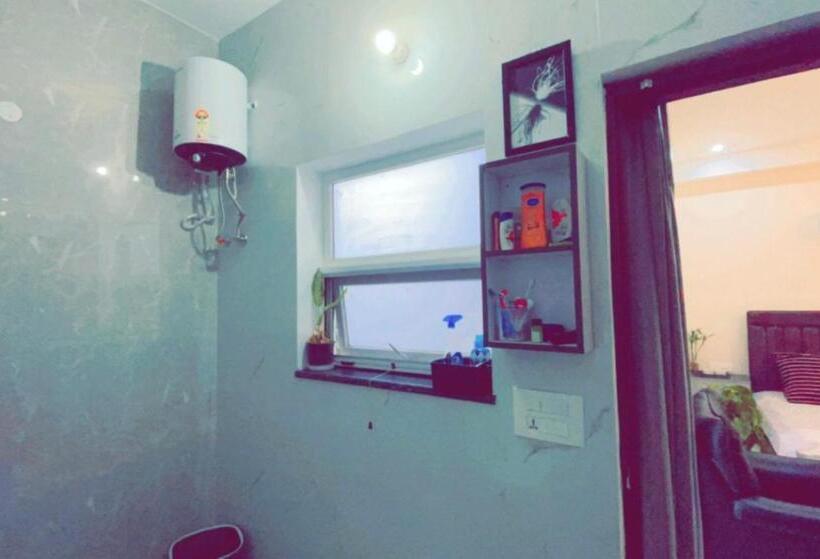 پانسیون Independent Private Room