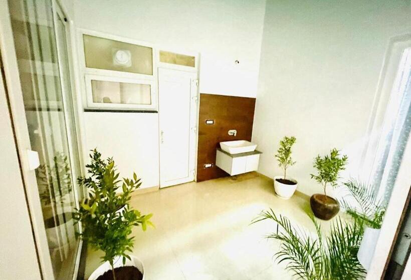 پانسیون Independent Private Room