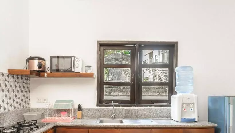 ペンション Large Room With Pool Walking Distance To Beach
