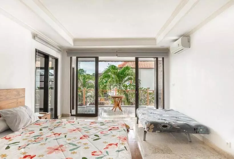 ペンション Large Room With Pool Walking Distance To Beach