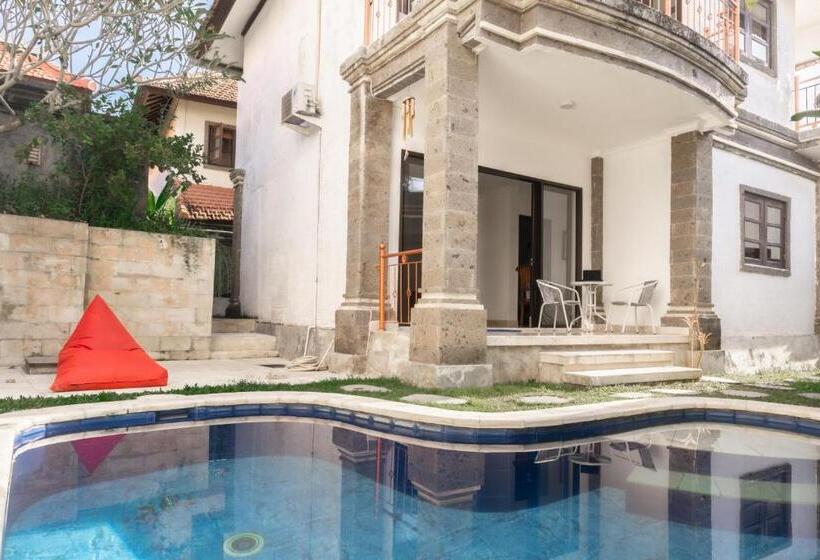 펜션 Large Room With Pool Walking Distance To Beach