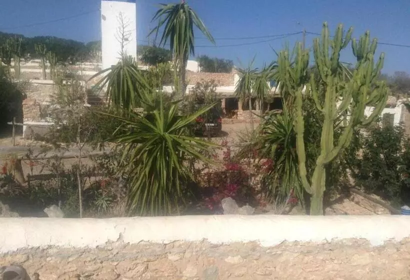 Majatalo Room In Guest Room   Room In Villa Lair De La Mer No0969