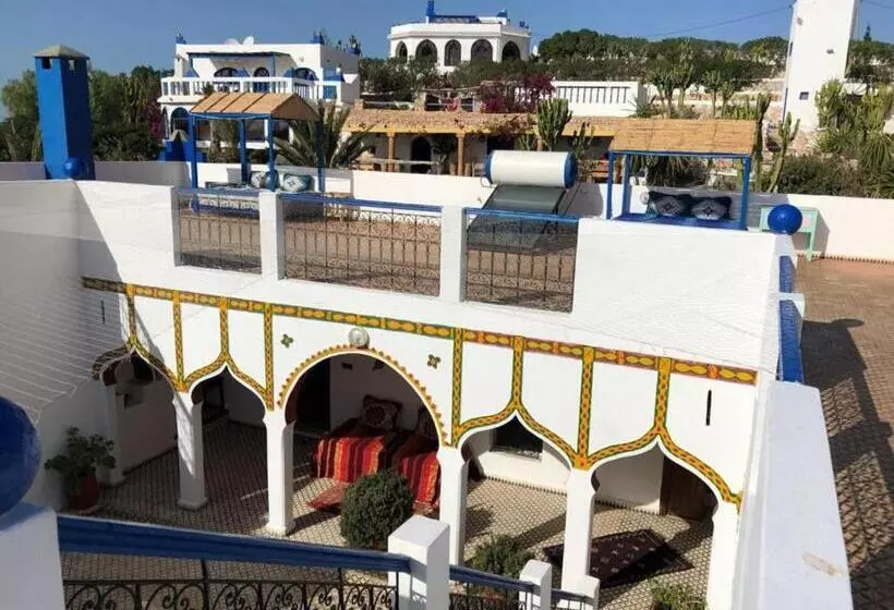 Majatalo Room In Guest Room   Room In Villa Lair De La Mer No0969