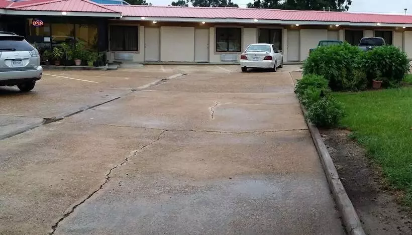 Country Inn Motel