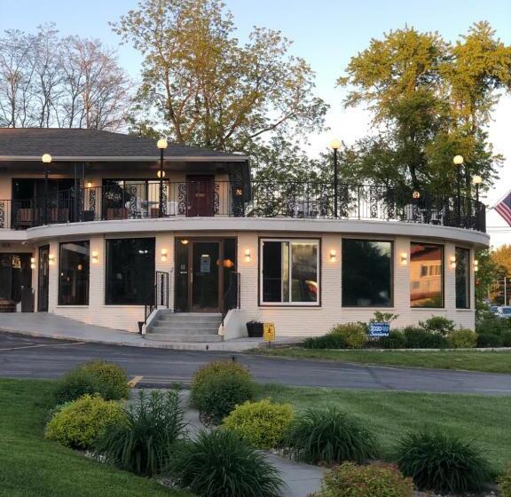 فندق Amber S Inn & Suites