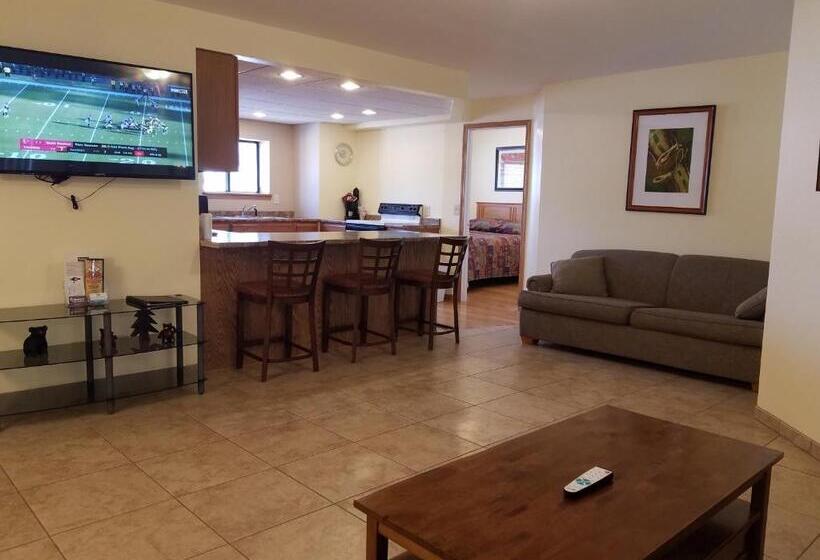 فندق Amber S Inn & Suites