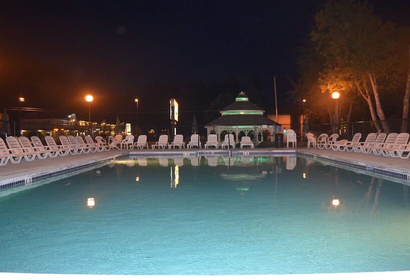 فندق Amber S Inn & Suites