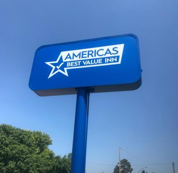 בית מלון כפרי Americas Best Value Inn Woodward At 8th St