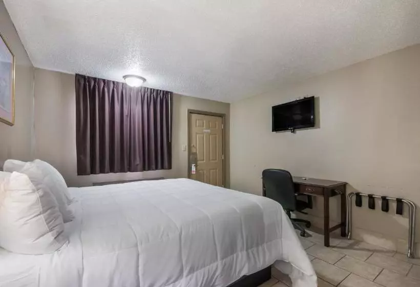 Hotelli Americas Best Value Inn Woodward At 8th St