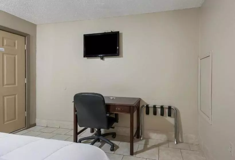 Hotelli Americas Best Value Inn Woodward At 8th St