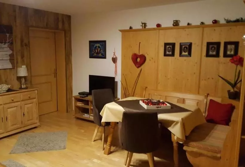 Hotelli Andreas Apartment Im Landhaus Moser