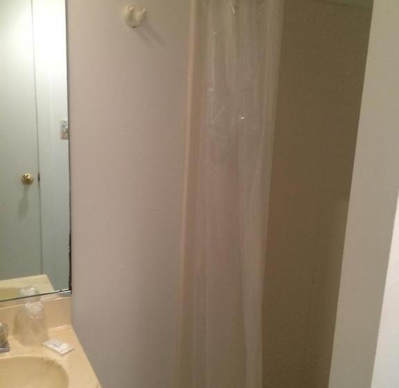 Отель Angie's Guest Cottage