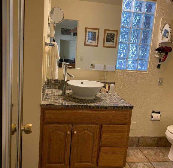 בית מלון כפרי Desert Paradise Gay Mens Clothing Optional Resort