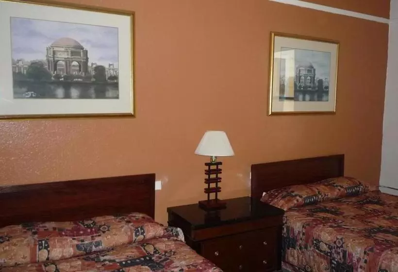 هتل Europa Hostel