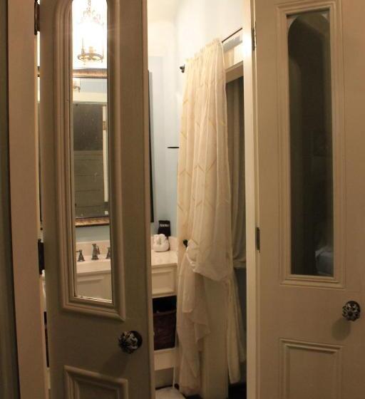 Отель Grand Magnolia Ballroom & Suites