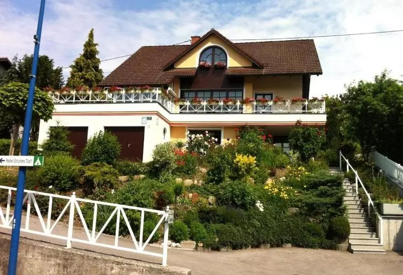 Hotelli Gästehaus Aigmüller