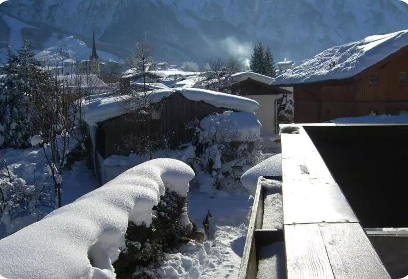 هتل Haus Koenighofer