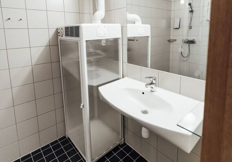 酒店 Pernilla Wiberg