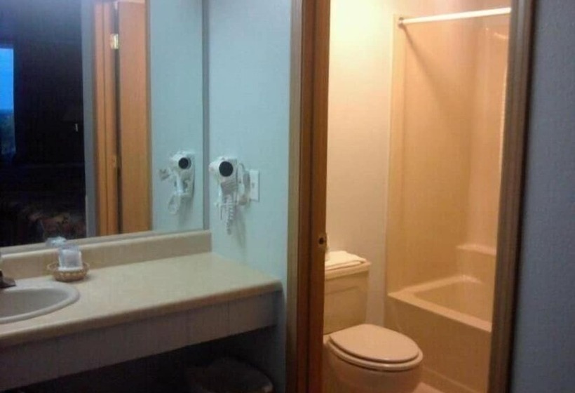 Otel Quail's Nest Inn & Suites