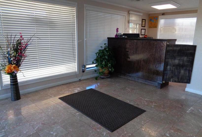 בית מלון כפרי Americas Best Value Inn Woodward At 8th St