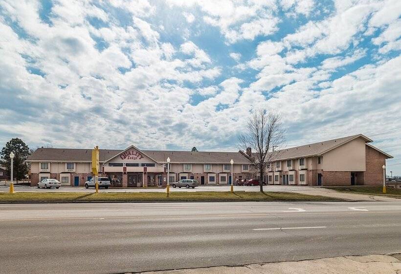 فندق Equality Inn