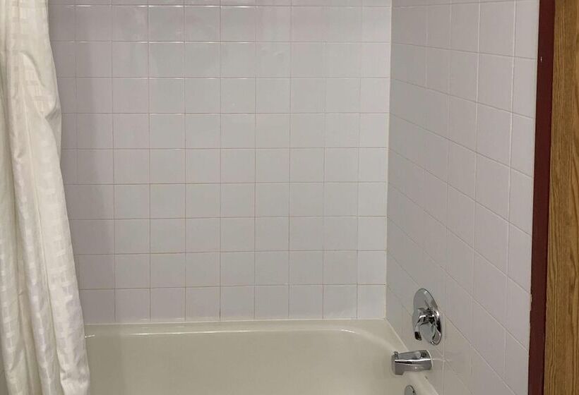 فندق Equality Inn