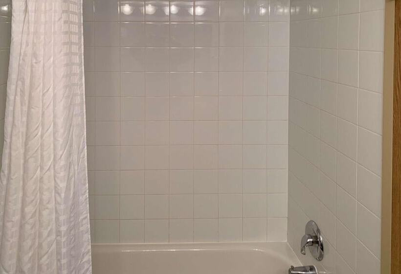 فندق Equality Inn