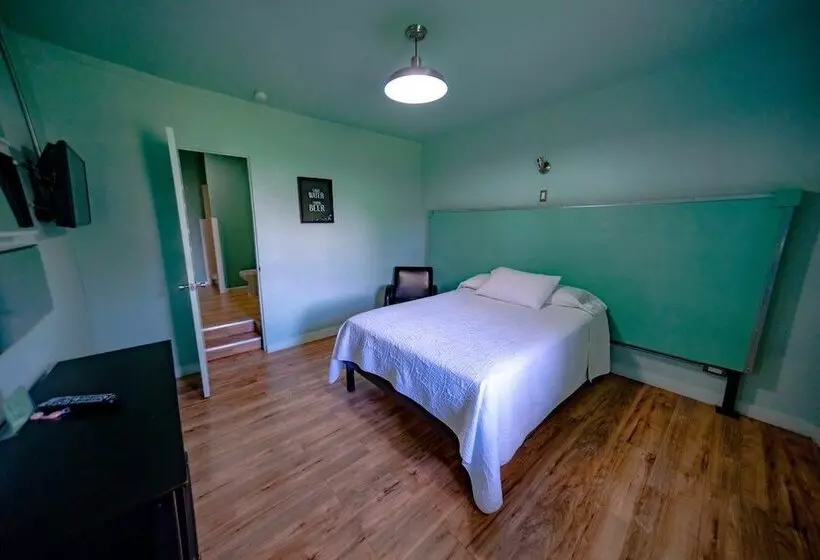 Hotelli Rooms At The Pecan