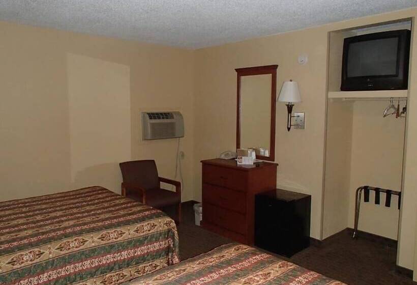 בית מלון כפרי Royal Inn Of New Orleans