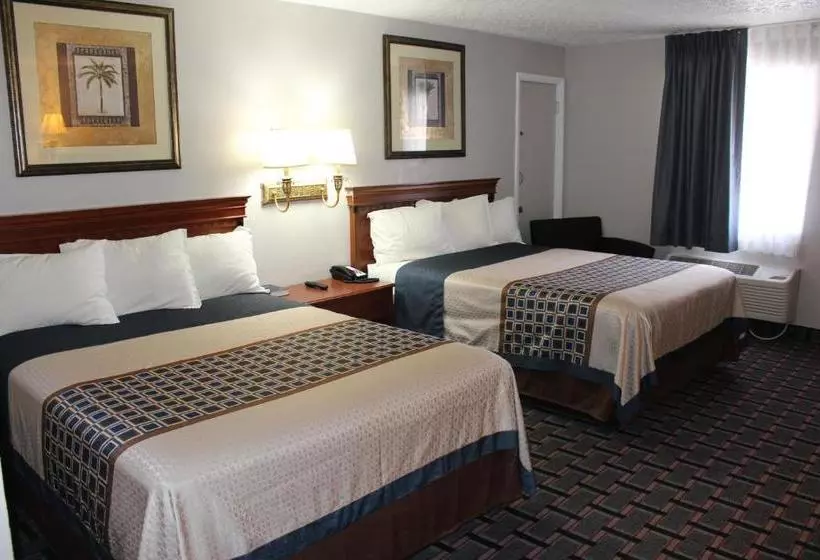 هتل The Lion Inn   Saint Augustine