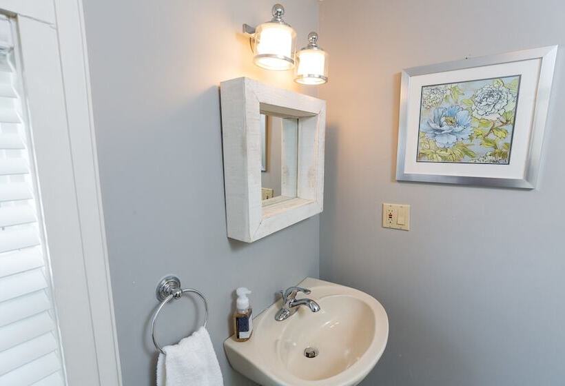 ホテル The Nest On Saratoga Lake