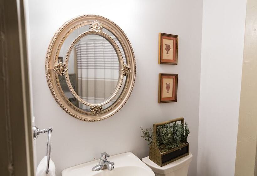 ホテル The Nest On Saratoga Lake