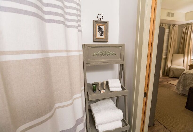 ホテル The Nest On Saratoga Lake