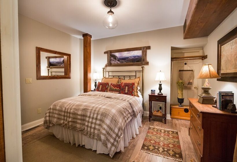 ホテル The Nest On Saratoga Lake