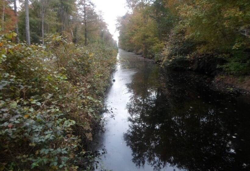 ホテル The Teacherage